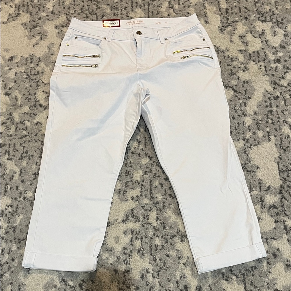 Jennifer Lopez Women's Capri White Jeans with Zipper Details